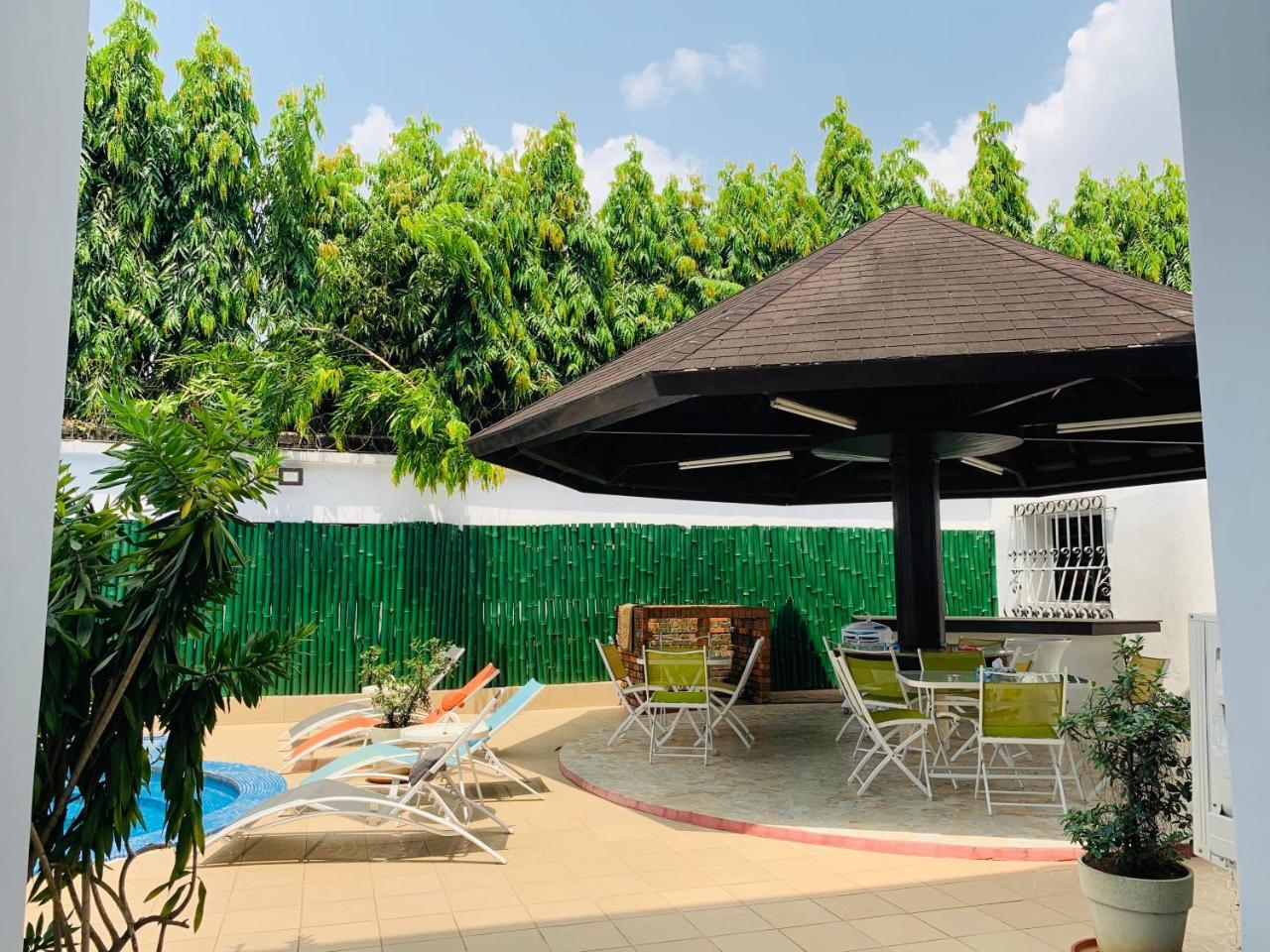 Seddo Guest House Abidjan Buitenkant foto