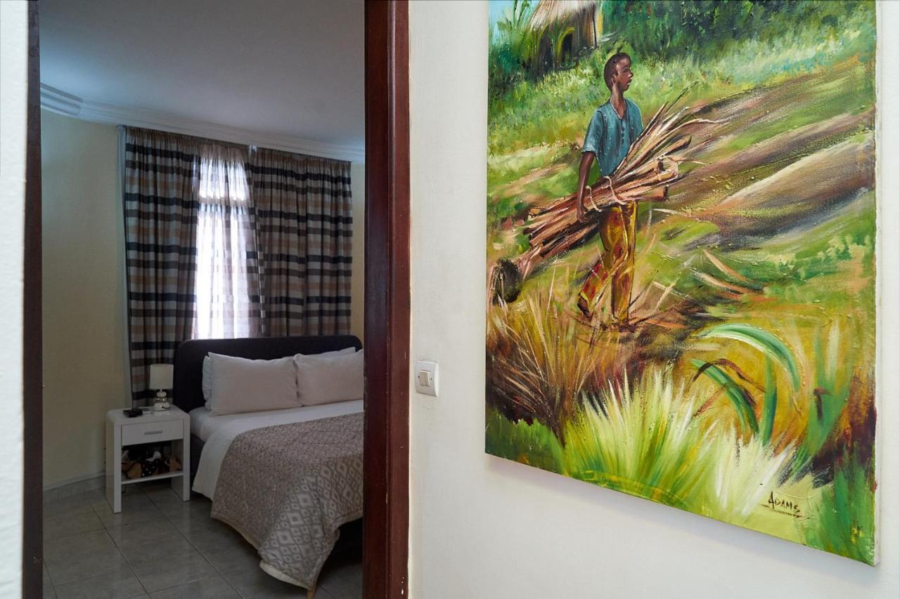 Seddo Guest House Abidjan Buitenkant foto