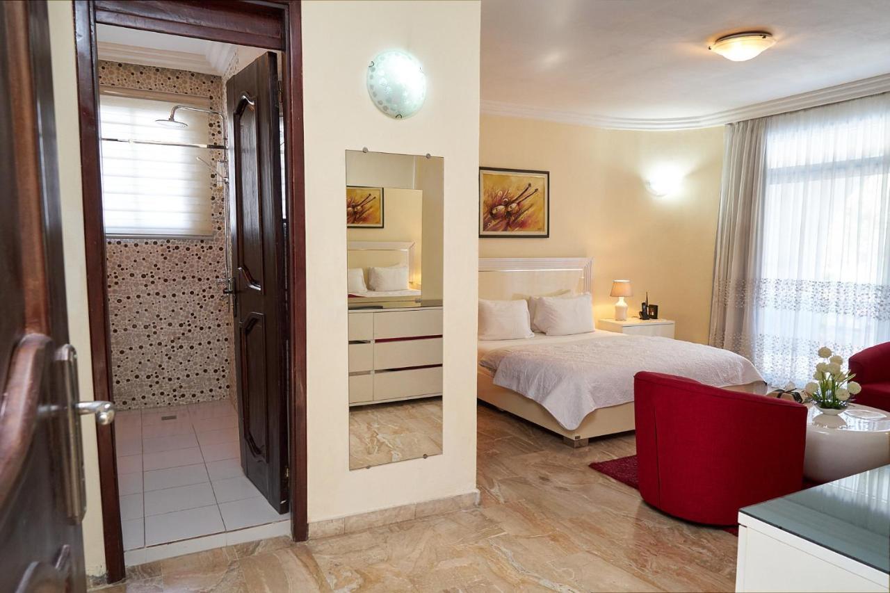 Seddo Guest House Abidjan Buitenkant foto