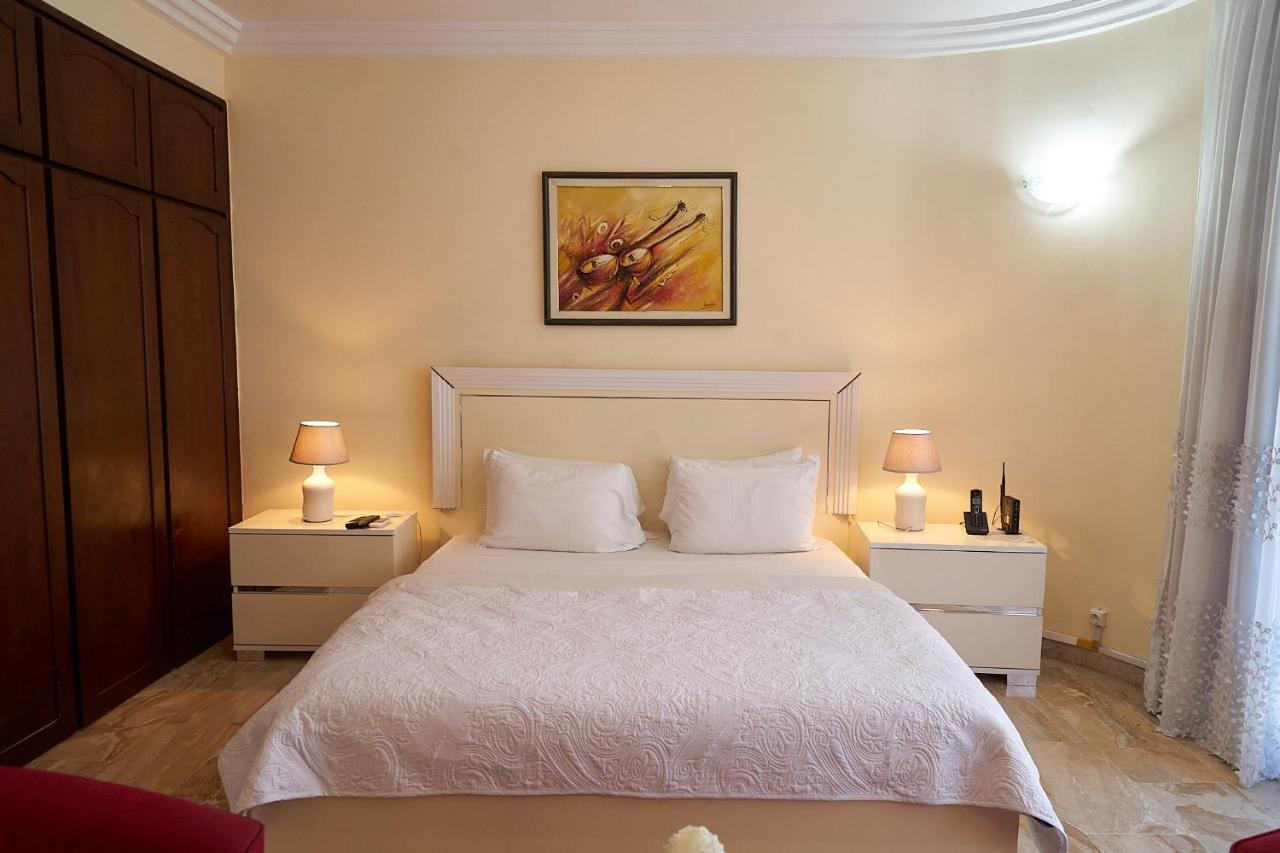 Seddo Guest House Abidjan Buitenkant foto