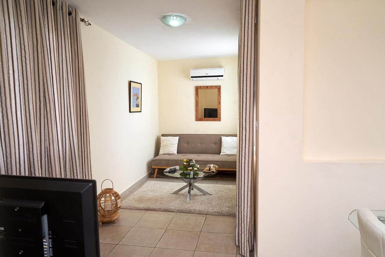 Seddo Guest House Abidjan Buitenkant foto